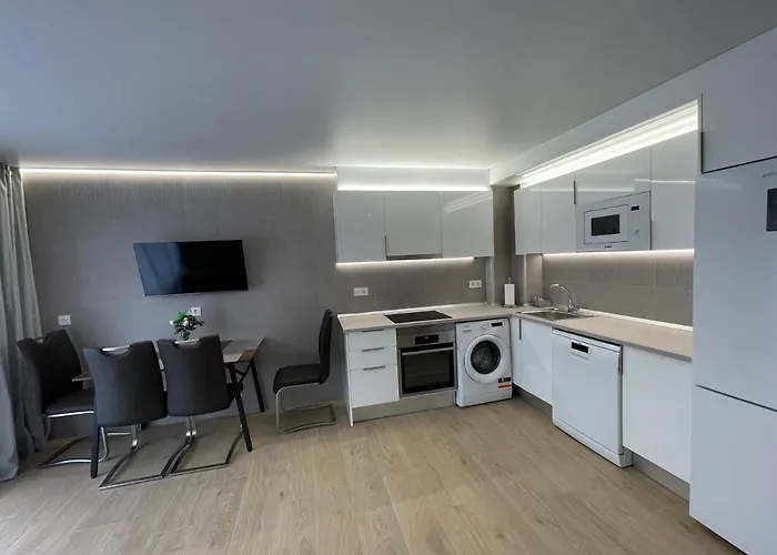Aurelia Apartment *